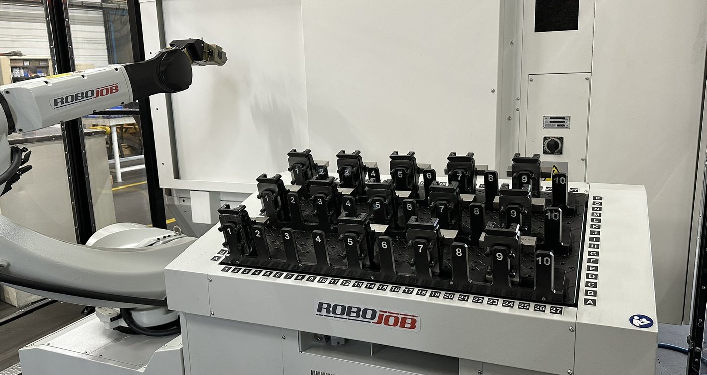 Mazak CV5-500 + Mill-Assist Essential c + HWR Fixture Exchange