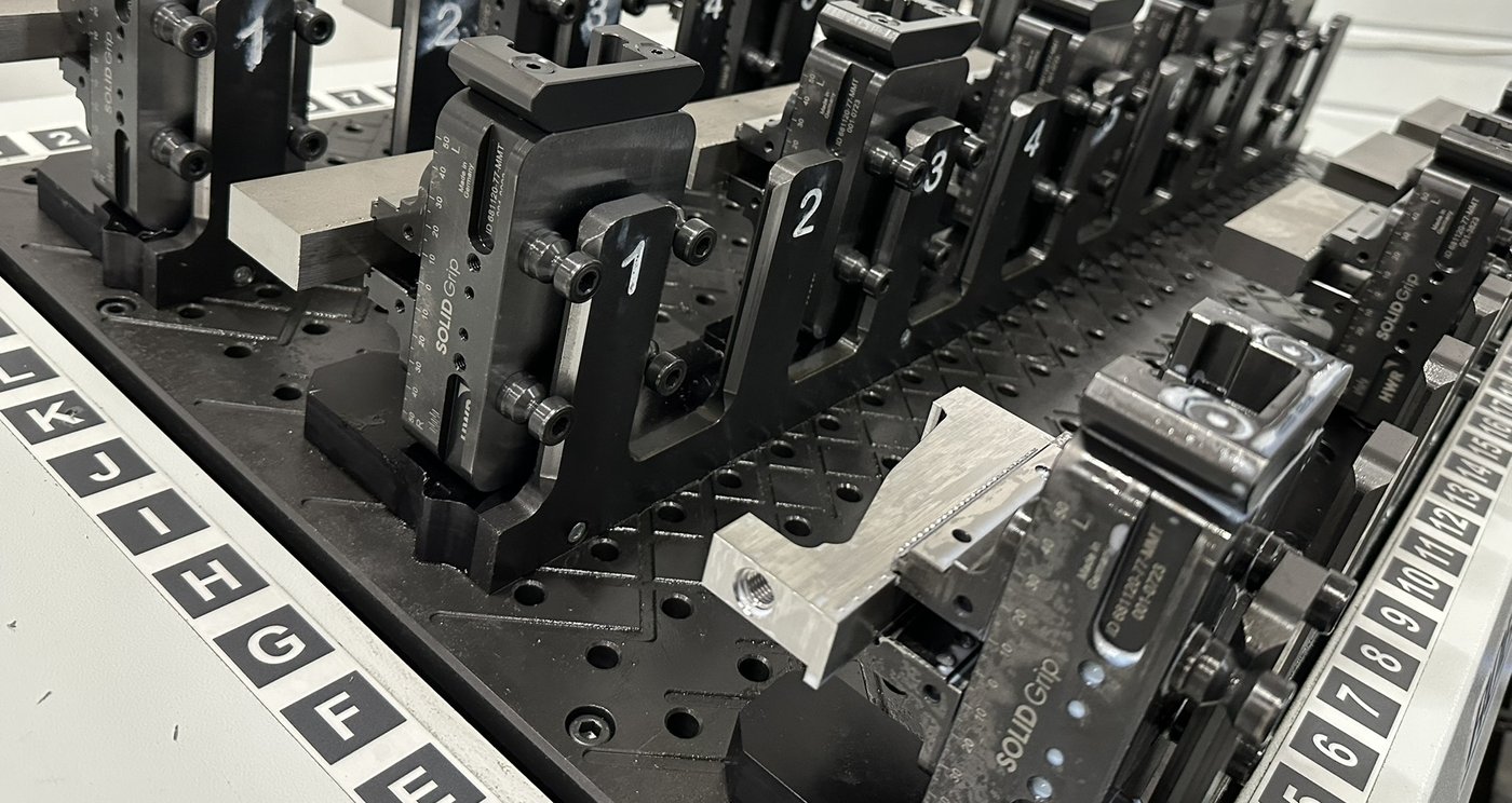 Mazak CV5-500 + Mill-Assist Essential c + HWR Fixture Exchange (2)