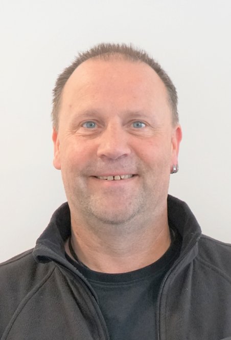 Meet our Brilliant team_Holger_452x664