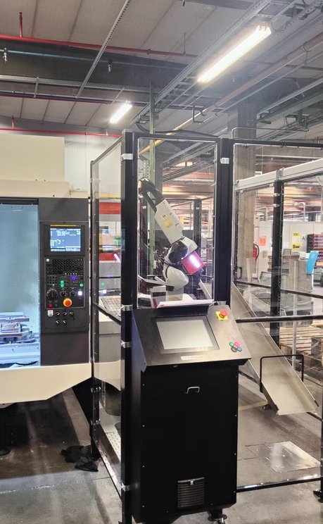 Mill-Assist Essential s + Fanuc Robodrill D21 LIB5