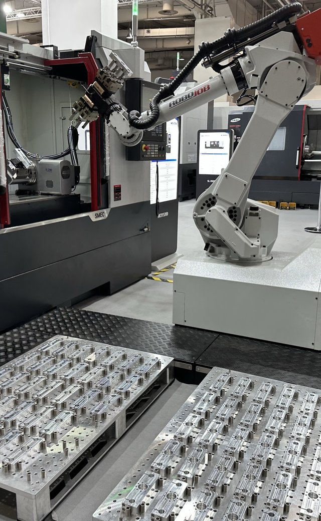Pallet-Load-Double-Integrated-+-SMEC-MCV5700