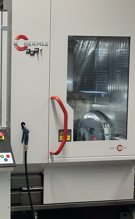 Mill-Assist Essential i + Hermle C400