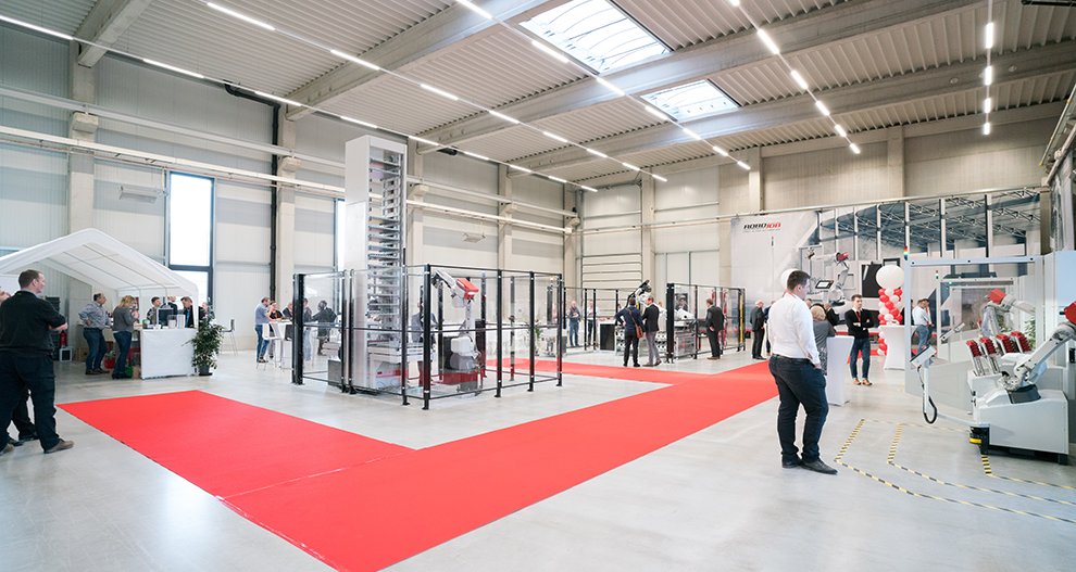RoboJob_Grand Opening_DE-26_LR