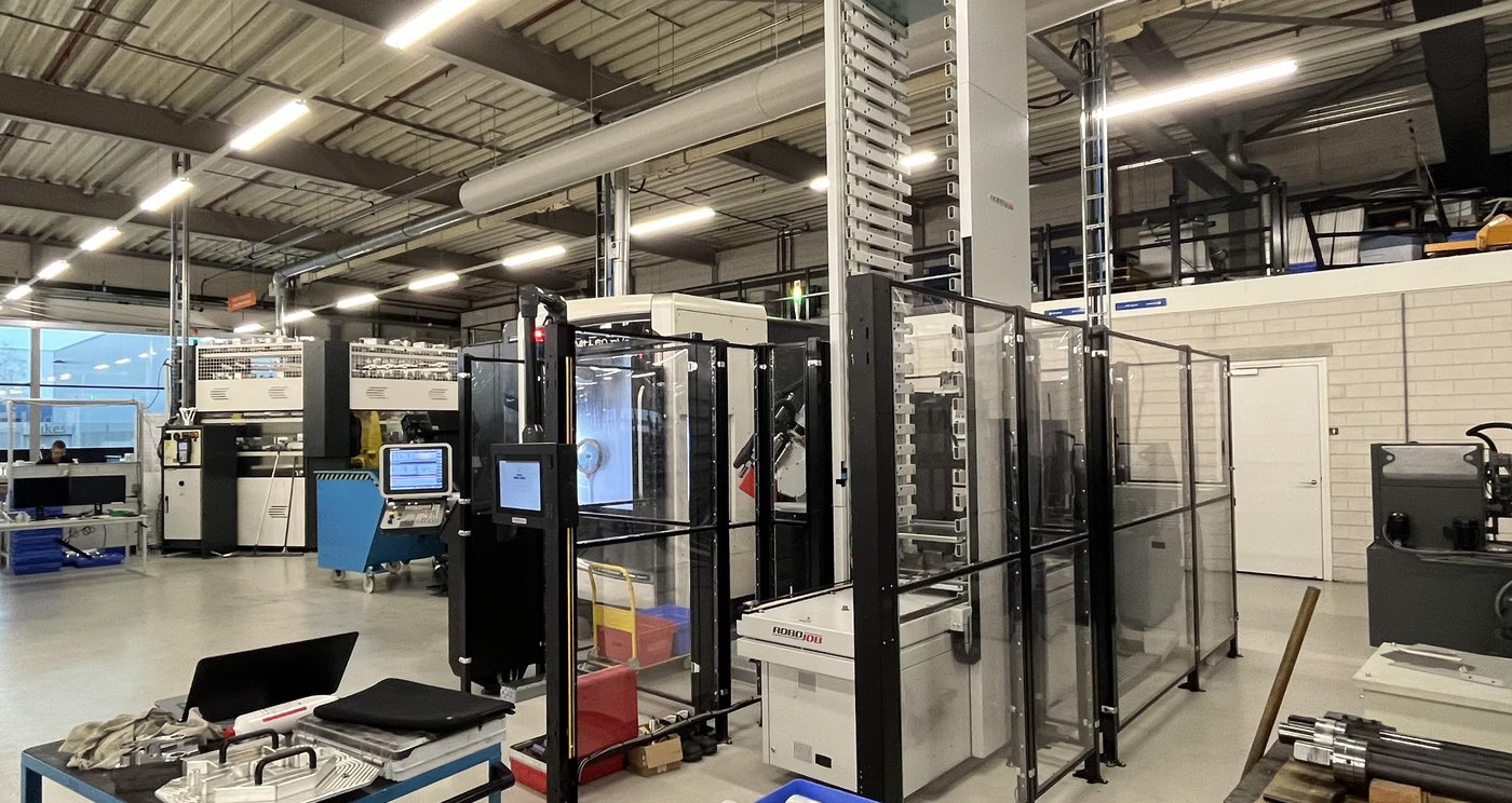 Tower + DMG Mori DMU 60 (2)
