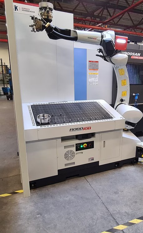 Turn-Assist Essential i + Doosan Puma 2600 Y