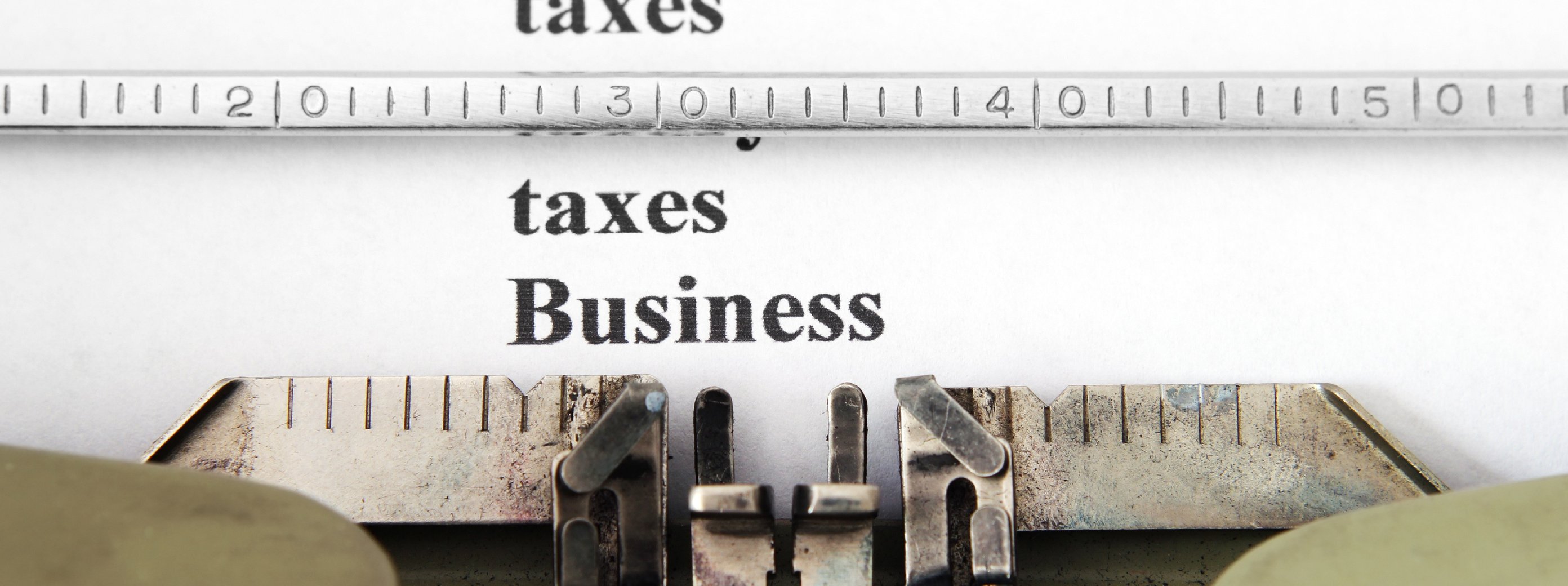 business-and-taxes-SBI-300199219