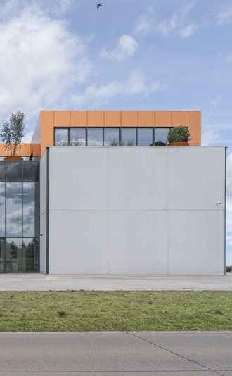 the_outside_of_the_new_headquarters_of_robo.max-800x600